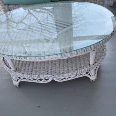 P330 White Wicker Oval Glass top Coffee Table 