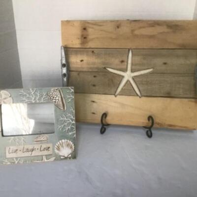O - 1211  Decorative Wooden Starfish Cutting Board & Picture Frame 