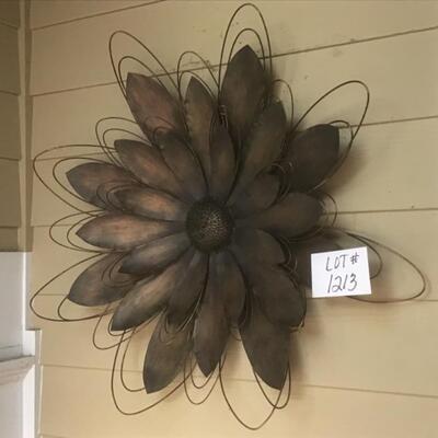 O - 1213  Decorative Metal & Wire Sculpted Flower 