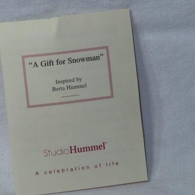 Hummel " A gift for a snowman"