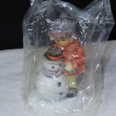 Hummel " A gift for a snowman"