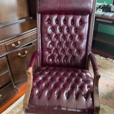 F350 Hickory Leather Tufted Office Chair 