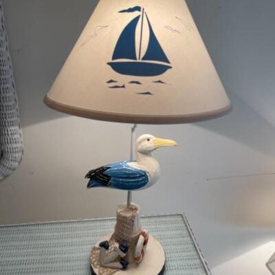 T355 Wooden Seagull Lamp 