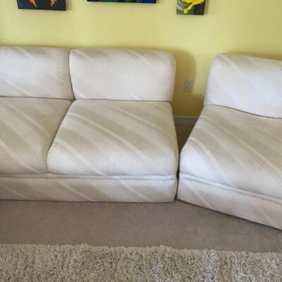 G402 White Loveseat and Chair 