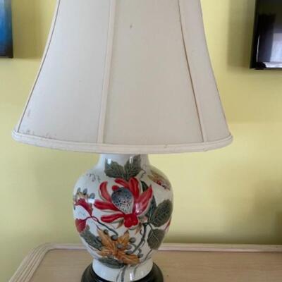 G411 Floral Porcelain Lamp 