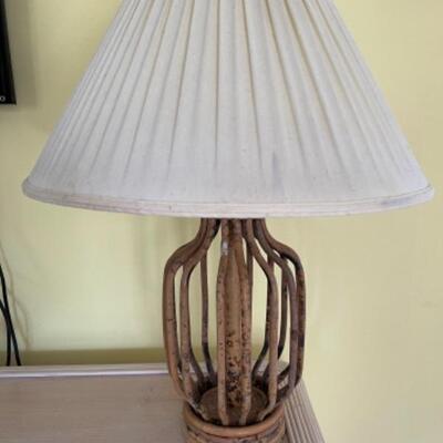 G412 Bamboo Lamp with Shade 