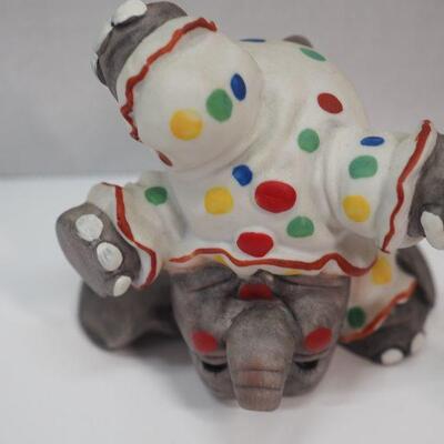 Lot 73  Handstand/ figurines