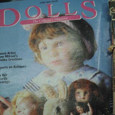 Lot 76 Doll and Antique collecting books and Magazines.