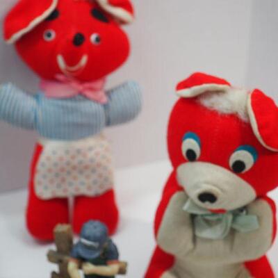 Lot 78 Dogs and a few  cats