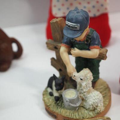 Lot 78 Dogs and a few  cats