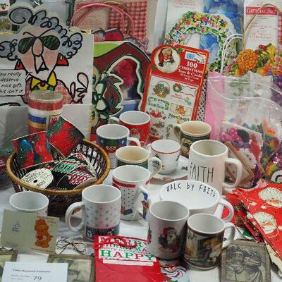 Lot 79 Christmas lot