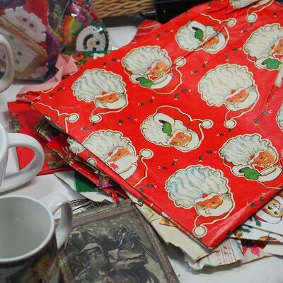 Lot 79 Christmas lot