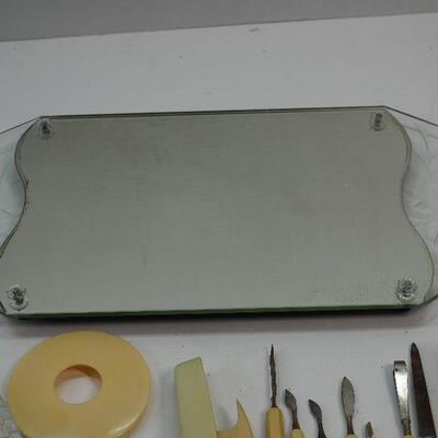 Lot 82 Victorian Vanity set, Mirrors.