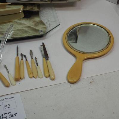 Lot 82 Victorian Vanity set, Mirrors.
