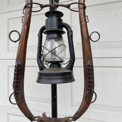 O618 Vintage Horse Hame DIETZ Lantern Metal Floor Lamp 