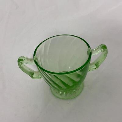 .154. VINTAGE | Green Depression Swirl | Open Sugar