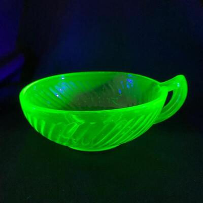 .155. VINTAGE | Duncan Miller | Single-Handled Bowl