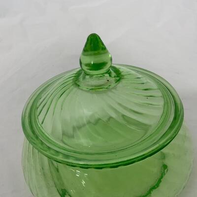.158. VINTAGE | Imperial Glass Co. | Covered Candy | Preserve | Twisted Optic
