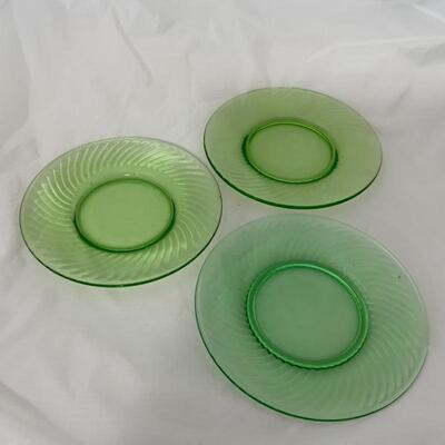 .159. VINTAGE | Anchor Hocking | Green Depression | 7 Plates Saucers