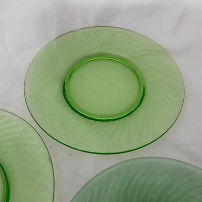 .159. VINTAGE | Anchor Hocking | Green Depression | 7 Plates Saucers