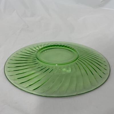 .160. VINTAGE | Anchor Hocking | Green Swirl | 10â€ Dinner Plates