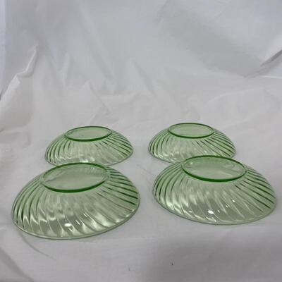 .161. VINTAGE | Anchor Hocking | 4 Berry Bowls | Green Depression Swirl