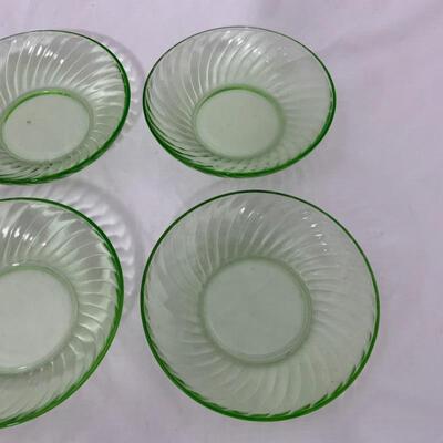 .161. VINTAGE | Anchor Hocking | 4 Berry Bowls | Green Depression Swirl