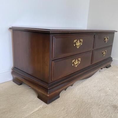 Lane Mahogany on Cedar Hope Chest 