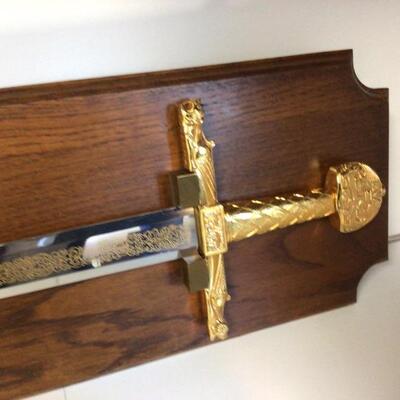 1986 Franklin Mint Mounted Replica Sword of Charlemagne