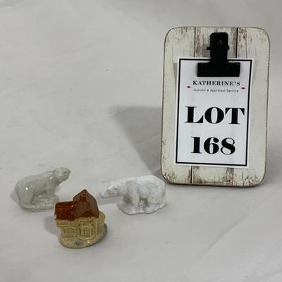 .168. VINTAGE | Wades | Polar Bears | House