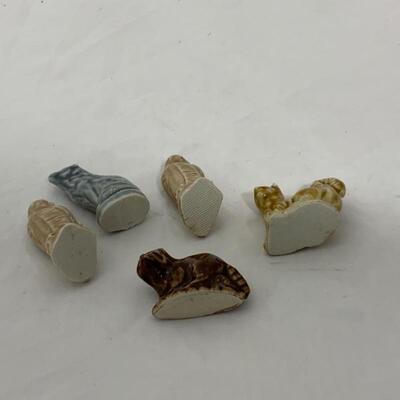 .171. VINTAGE | Wades | 5 Animals | Raccoon | Wolf