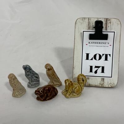 .171. VINTAGE | Wades | 5 Animals | Raccoon | Wolf