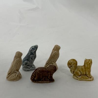 .171. VINTAGE | Wades | 5 Animals | Raccoon | Wolf