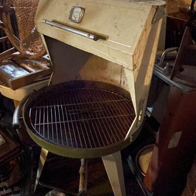 MCM 1950's patio charcoal grill 