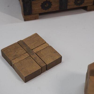 Lot 87 Wooden puzzles and Boxes