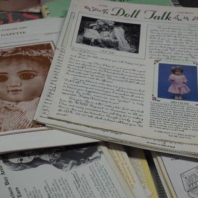 Lot 88 Vintage 1940s-1960s doll Ephemera