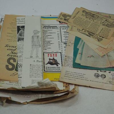 Lot 88 Vintage 1940s-1960s doll Ephemera