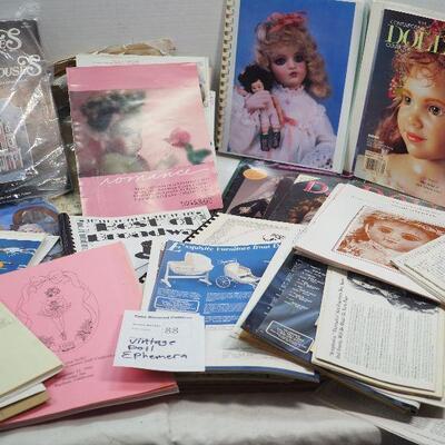 Lot 88 Vintage 1940s-1960s doll Ephemera