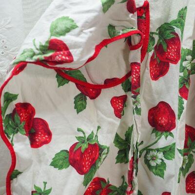 Lot 91 Vintage Linens