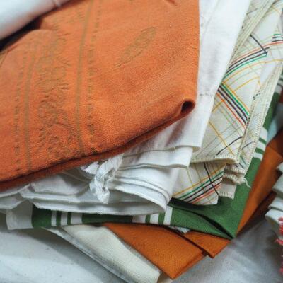 Lot 91 Vintage Linens