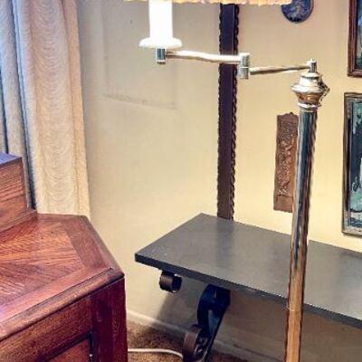 LOT 288  BRASS BRIDGE FLOOR LAMP ADJUSTABLE ARM