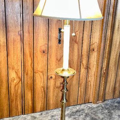 LOT 289  BRASS CANDLESTICK FLOOR LAMP WHITE SHADE 