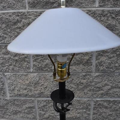 Lamp with Three Legs and White Lampshade, 57