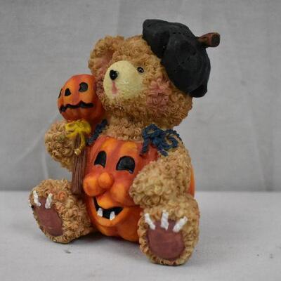 5pc Halloween Decor: 3 Stuffies, 1 Wooden Sculpture, 1 Small Bear Figurine
