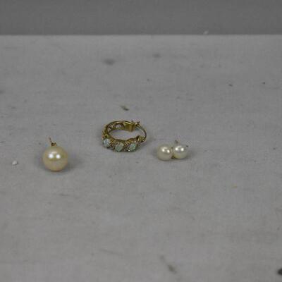 Single 10k Gold Earring with Opals and 3 Single Pearl Earrings.