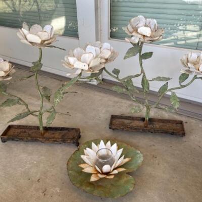 G432 Pair of Iron Lily Pad Votive Holders 