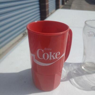 Lot 2 Coca-Cola glasses