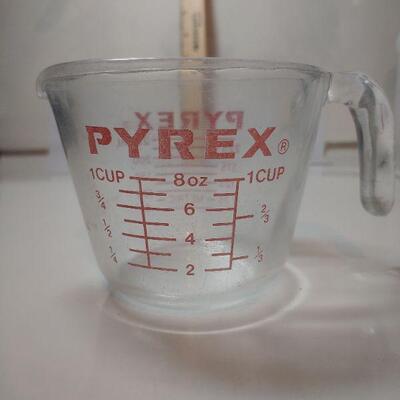 Pyrex measuring cup