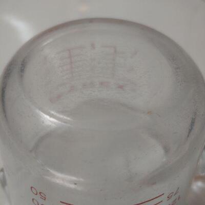 Pyrex measuring cup