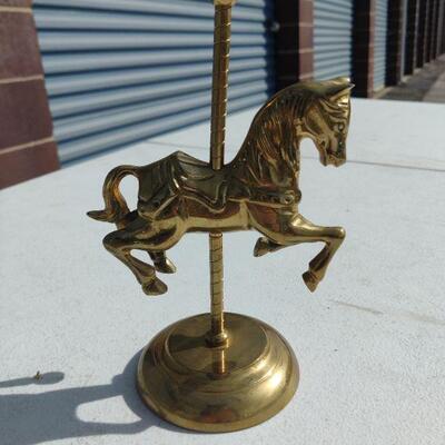 Metal horse
